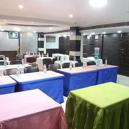 Hotel Q-Inn Calcutta  Esterno foto